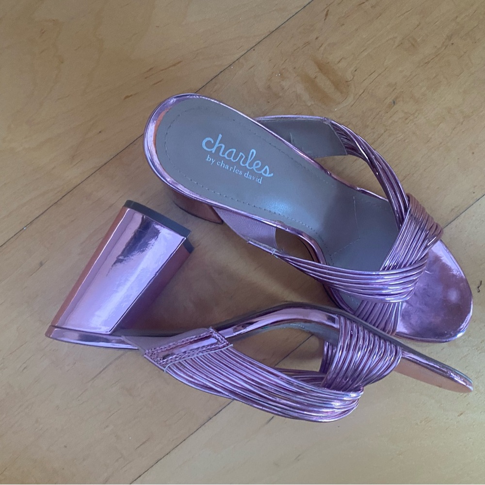 Never worn pink metallic chunky heels